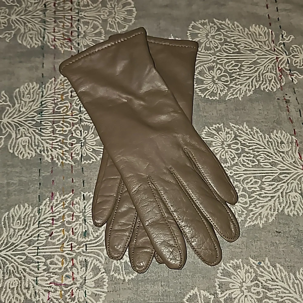 Vintage | Fownes Genuine Leather Gloves | Women's Size 7